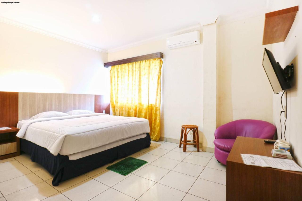 Lee Garden Hotel Medan Esterno foto