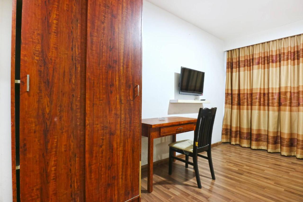 Lee Garden Hotel Medan Esterno foto